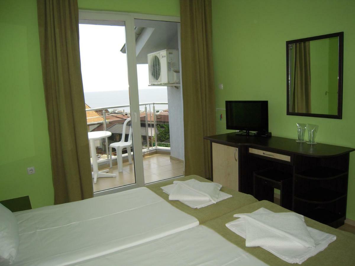 Bona Dea Club Hotel Sveti Vlas Exterior photo
